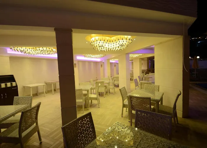 Ideal Piccolo - Adult Only Armutalan